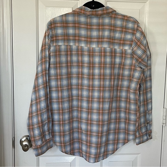 Universal Thread blue & orange lightweight button down shirt - Picture 4 of 15